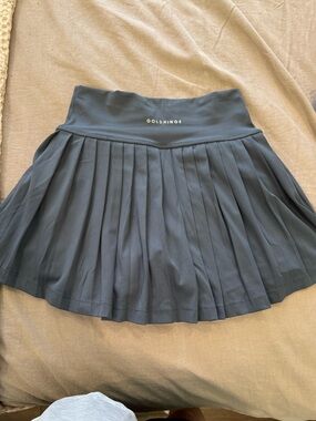GOLDHINGE Pleated Skirt in Navy